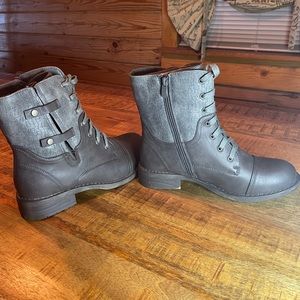 Women’s Boots